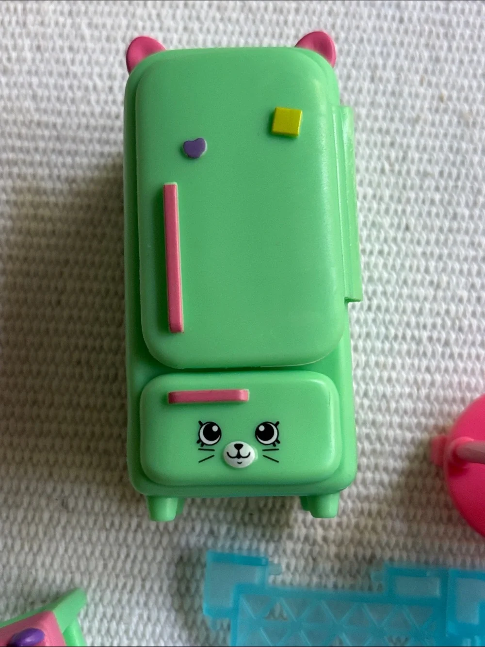 Shopkins Happy Places Series 3 Gourmet Kitty Kitchen & Spaghetti Sue